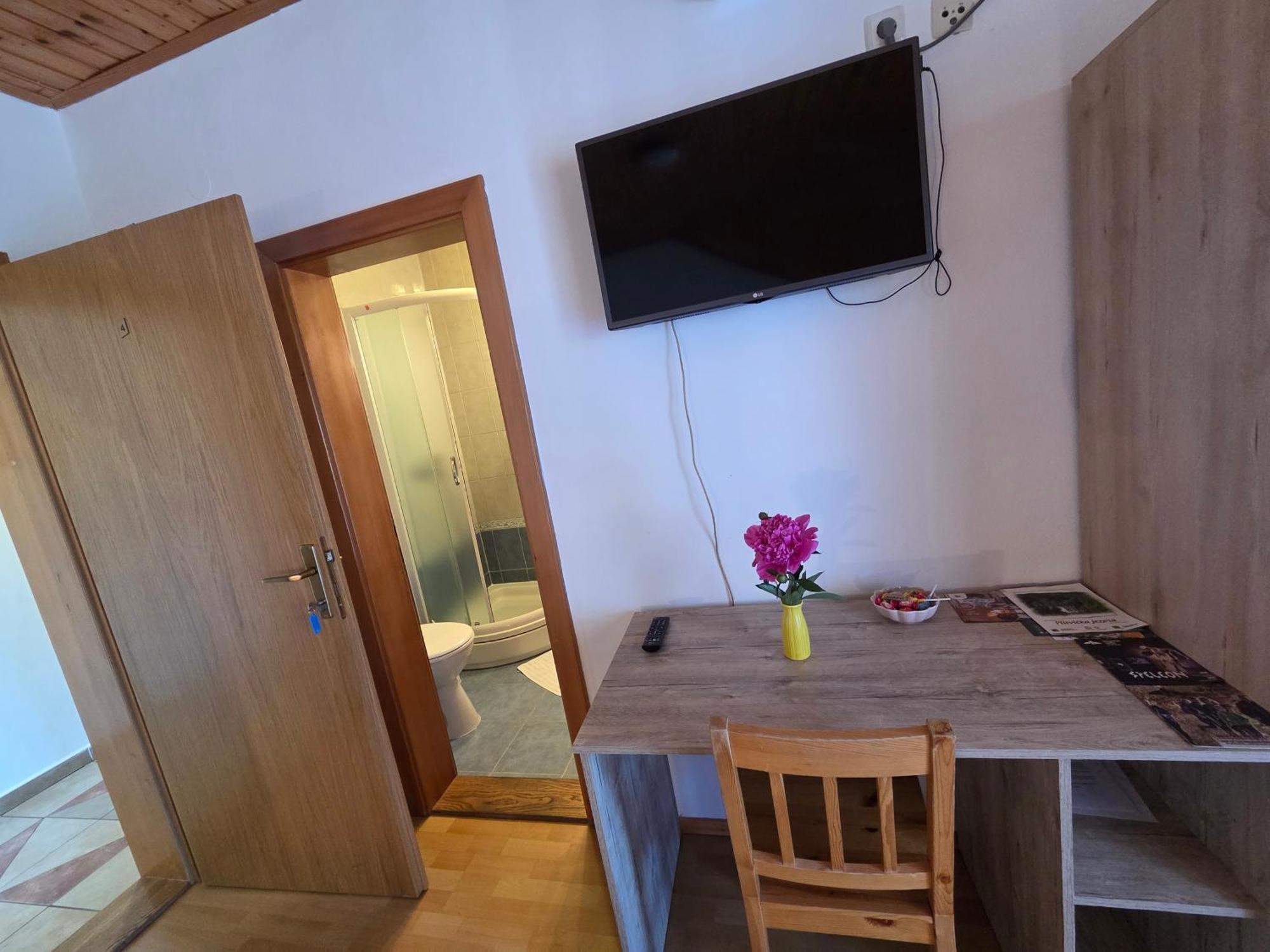 סמולג'אנאק Apartman & Sobe Orhideja מראה חיצוני תמונה